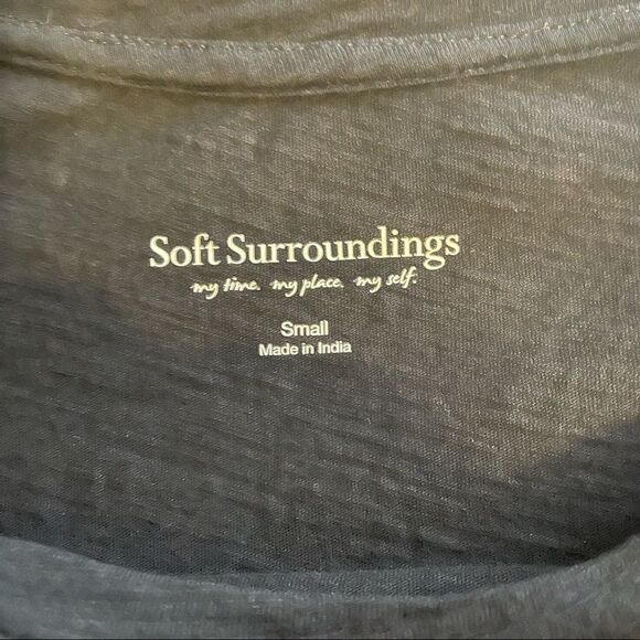 Small Soft Surroundings Black 100% Cotton Soft Top - Picture 2 of 6